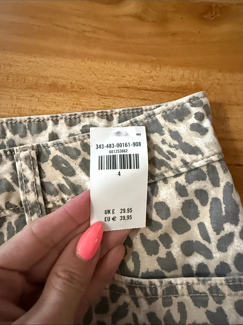 Hollister mini skirt